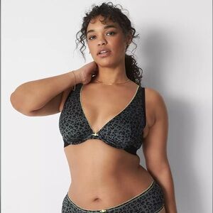 Cacique Animal Print Underwire Plunge Bra Womens 42F Gray Black